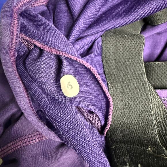 Lululemon Commit Tank Size 6 in Lolo Purple/Black - Picture 6 of 7